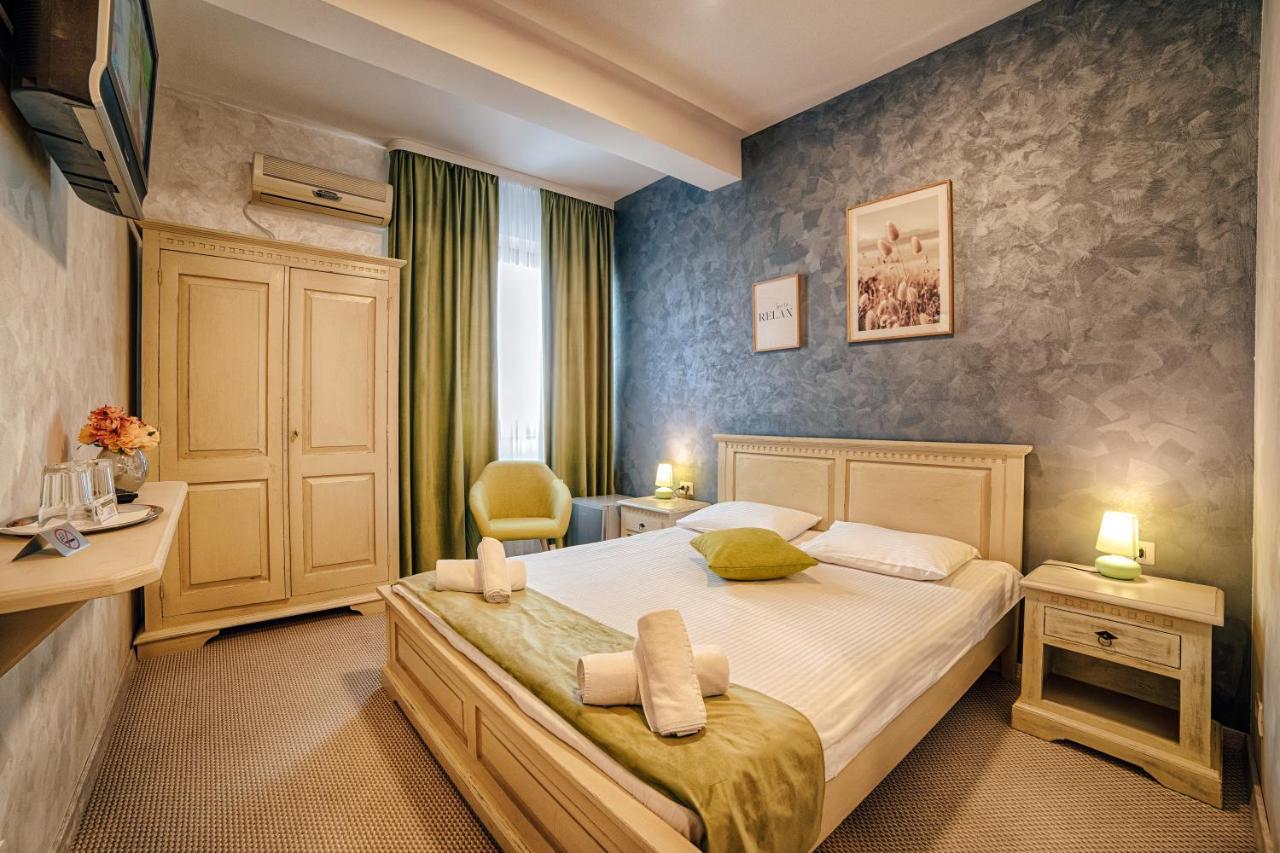 Hostel Casa Vatra Rădăuţi Exteriér fotografie