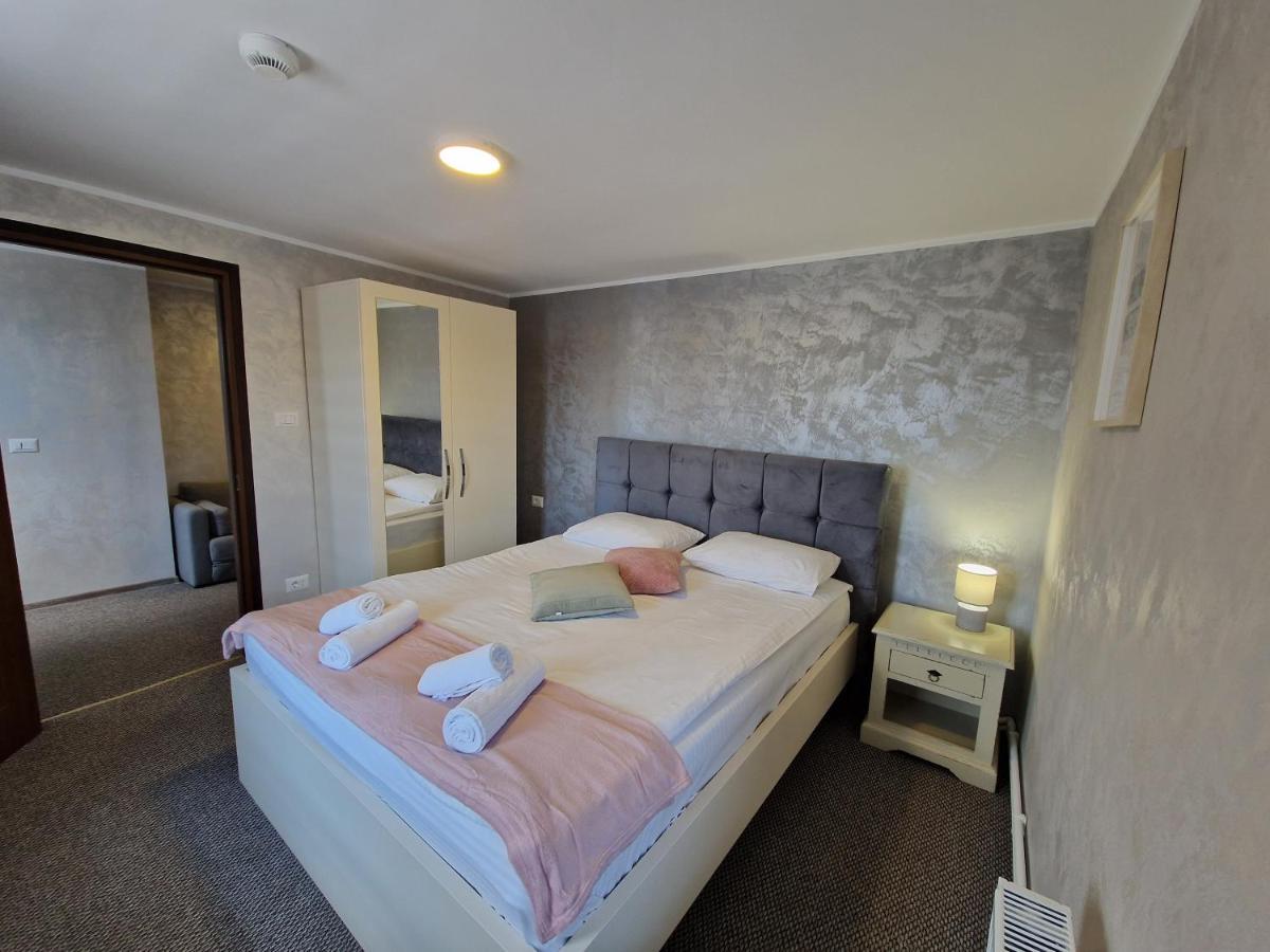 Hostel Casa Vatra Rădăuţi Exteriér fotografie
